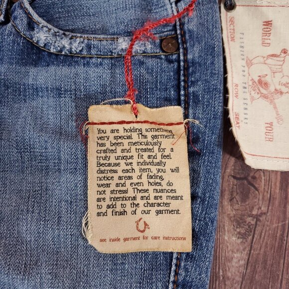 NWT True Religion Womens Size 26 Joey Row Seat Flap Flare Distressed Denim Jeans - Picture 12 of 15